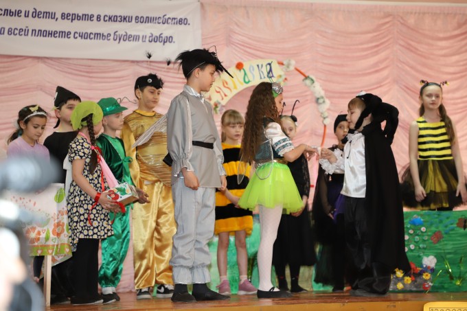 Во Владикавказе прошел XX муниципальный фестиваль инсценированной сказки. 