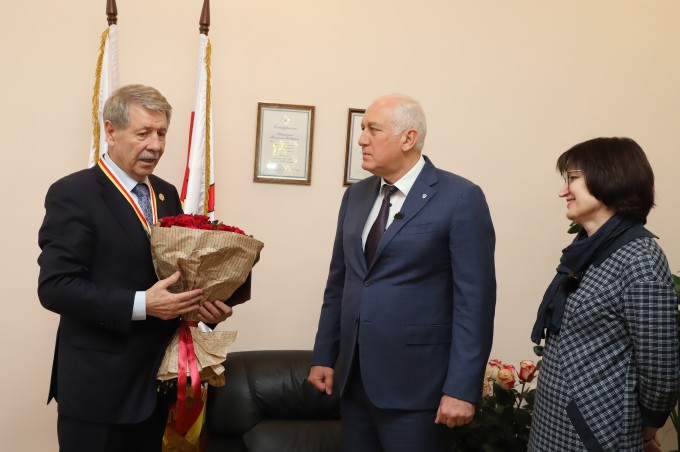 Председатель Общественного cовета муниципального образования город Владикавказ Михаил Шаталов празднует юбилей