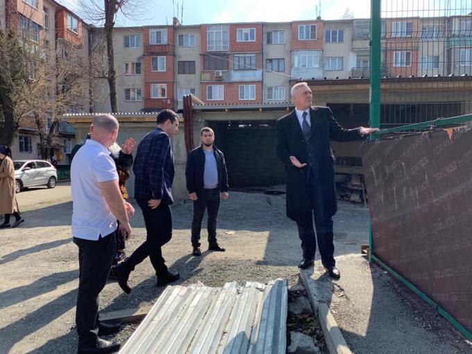 Двор по ул.А.Кесаева, 19 обновят по федеральной программе