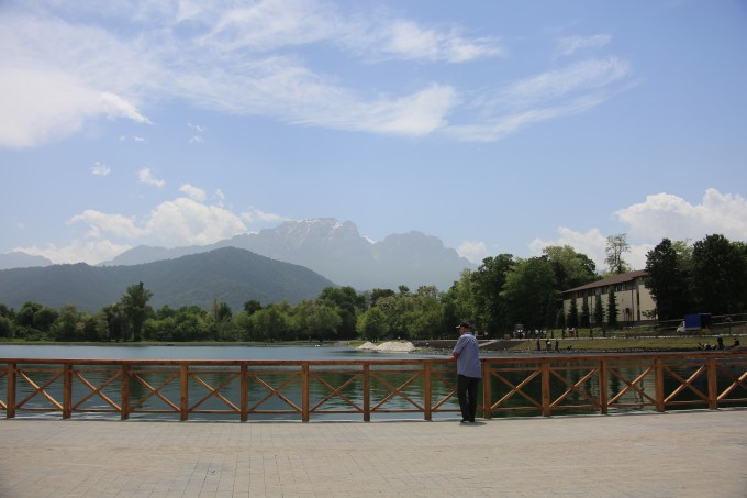 Вячеслав Мильдзихов вместе с журналистами посетил городскую Водную станцию.  