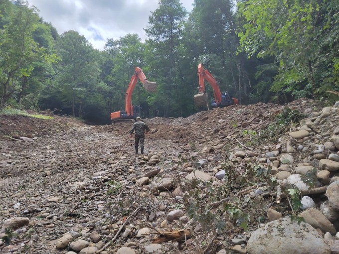 Продолжается комиссионное обследование рельефа местности затопления районов ул.Магкаева, Шмулевича, поселков Спутник и Карца.