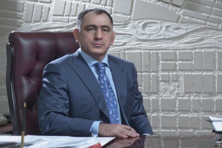 Поздравление главы МО г. Владикавказ Махарбека Хадарцева ко Дню Республики и Дню города  