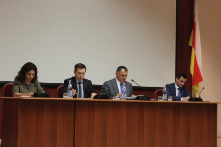 Состоялась 33 сессия Собрания представителей