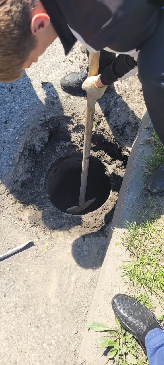 Во Владикавказе идут работы по ремонту и очистке ливневой канализации.