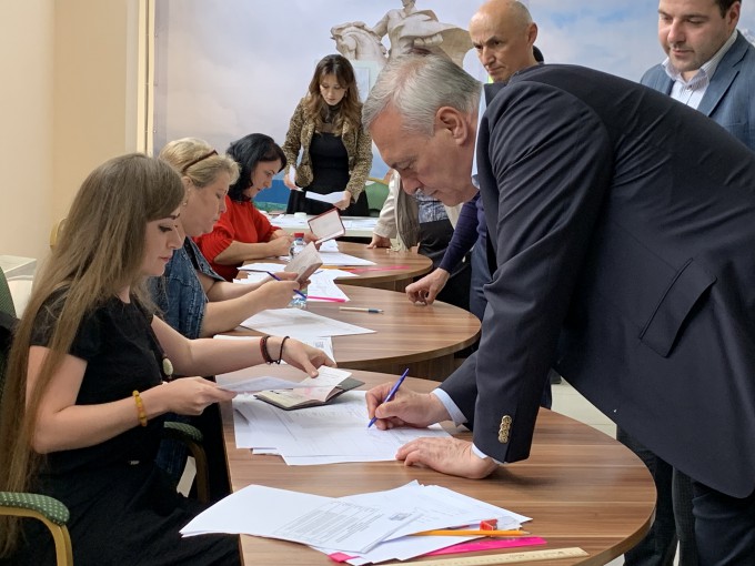 Борис Албегов принял участие в праймериз партии «Единая Россия»