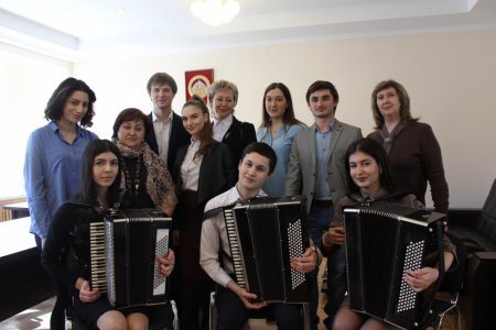 «Город добра» оказал поддержку колледжу искусств им.В.Гергиева