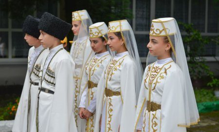 В школе микрорайона Южный открылся спортзал, отремонтированный за счет спонсорских средств