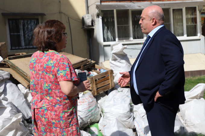 Алан Коцоев провел объезд по санитарному состоянию Владикавказа