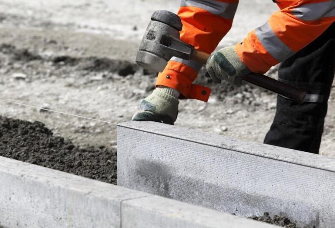 АМС г.Владикавказа отказывается от использования бетонных бордюров 