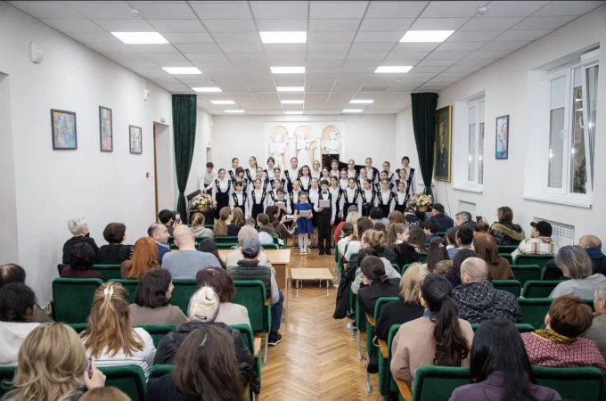 В Детской музыкальной школе №1 им. П. И. Чайковского прошёл итоговый концерт «По ступенькам мастерства»