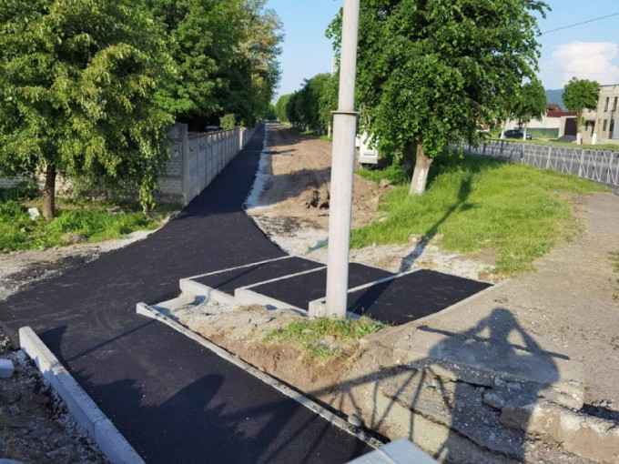 Во Владикавказе завершается обустройство тротуаров.