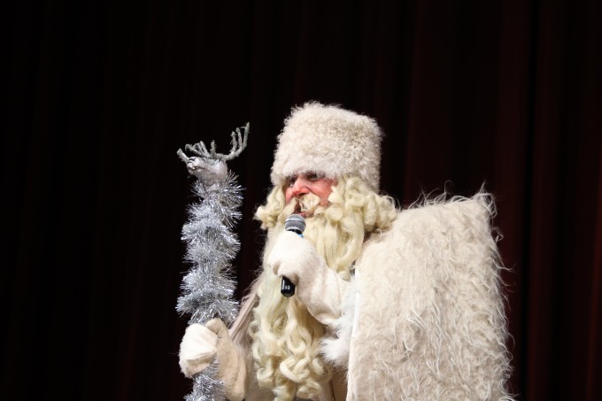 Более тысячи юных владикавказцев посетят "Ёлки мэра"