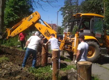 В районе Сапицкой будки продолжаются работы по благоустройству