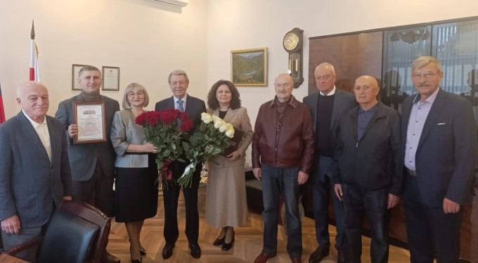 Сегодня свой день рождения отмечает почетный гражданин Владикавказа Михаил Шаталов