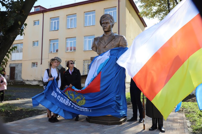 Героями не рождаются, героями становятся.