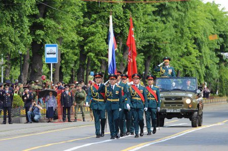 Во Владикавказе прошел Парад победы 