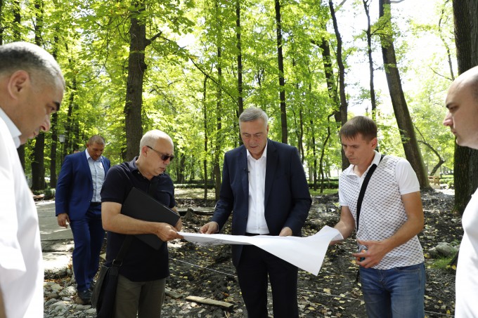 В центральном парке завершается этап земляных работ