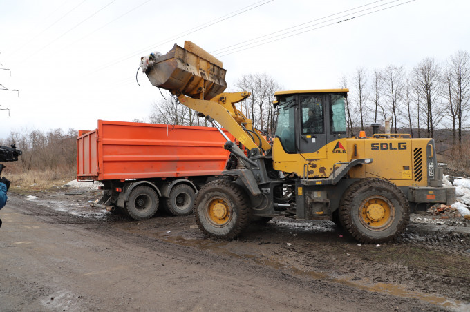 Затеречная префектура ликвидировала стихийную свалку в районе Западного кладбища
