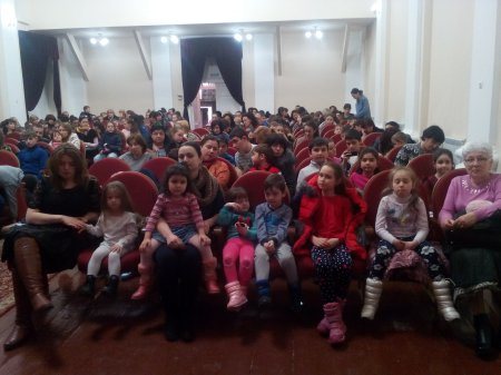 От главы АМС – детям