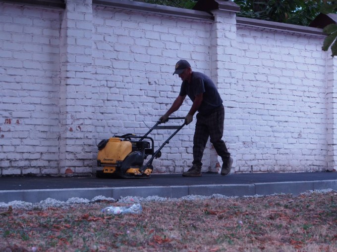 Продолжаем обновлять дорогу по улице Минина от улицы Гвардейской до тупика