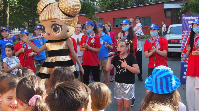 «Дворовые игры» в гостях на улице Весенней