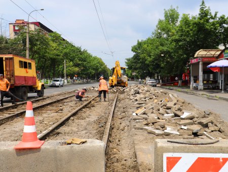 Во Владикавказе начаты работы по обновлению трамвайных путей