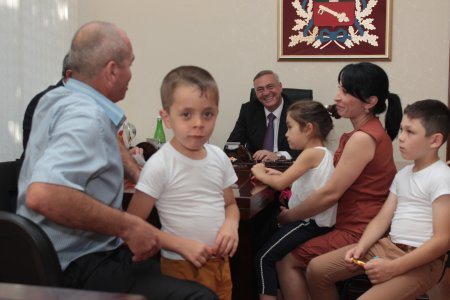 Борис Албегов провел двухдневный приём граждан 