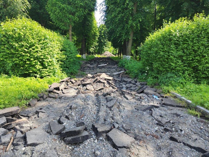 Впервые за более чем 30 лет во Владикавказе отремонтируем общественную зону по ул. Шмулевича