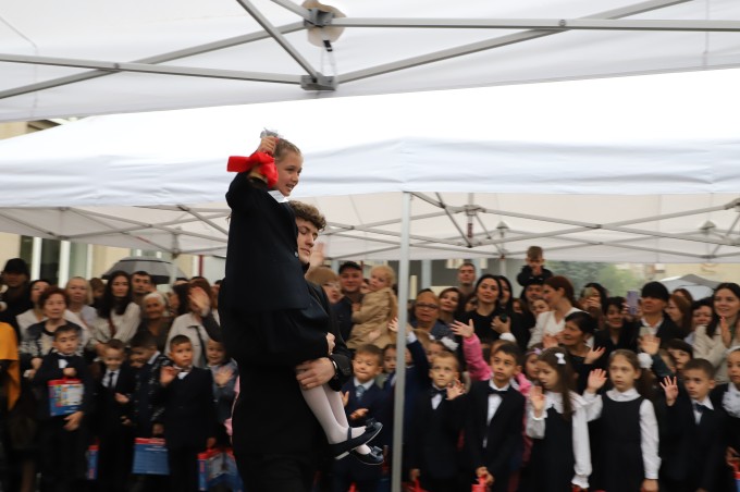 Здравствуй, школа!