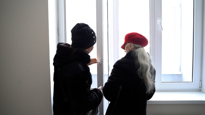 Во Владикавказе реализуется федеральная программа по переселению граждан из непригодного для проживания жилья.