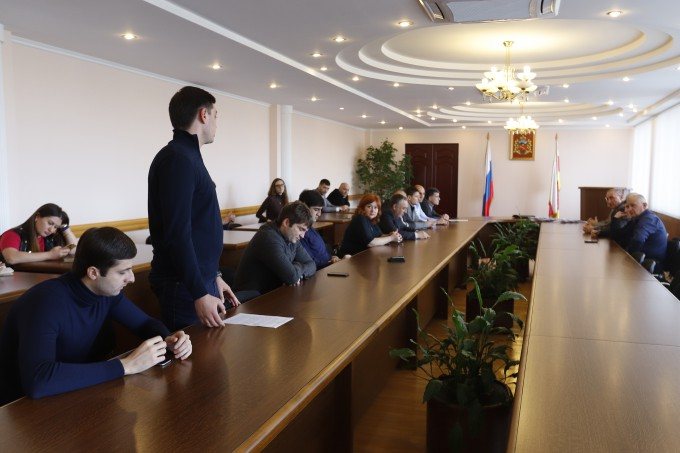 Во Владикавказе начал работу институт общественных помощников Главы республики