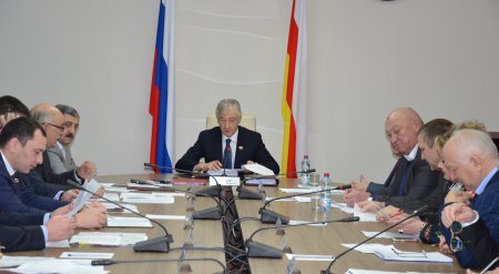 ГОЛОСОВАТЬ МОЖНО, ЗАНЯТИЯ ПРОПУСКАТЬ – НЕТ