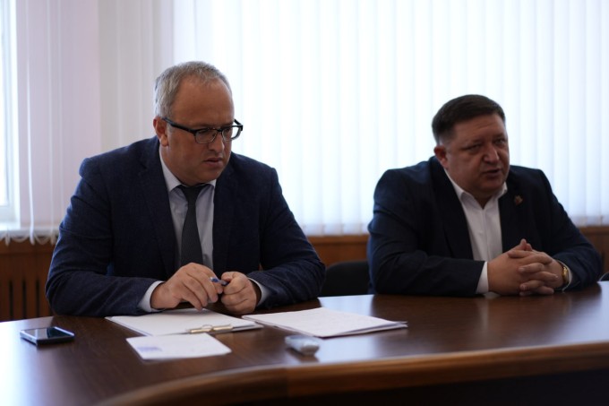 В администрации города прошло еженедельное аппаратное совещание. 