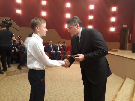 Юным жителям Владикавказа вручили паспорта 