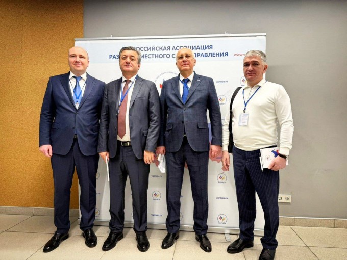 Вячеслав Мильдзихов: Работаю в Москве на стратегической сессии по выработке предложений для включения в повестку III Всероссийского муниципального форума «Малая Родина – сила России». 