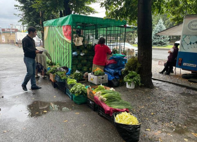 Во Владикавказе продолжаются рейды по пресечению незаконной торговли