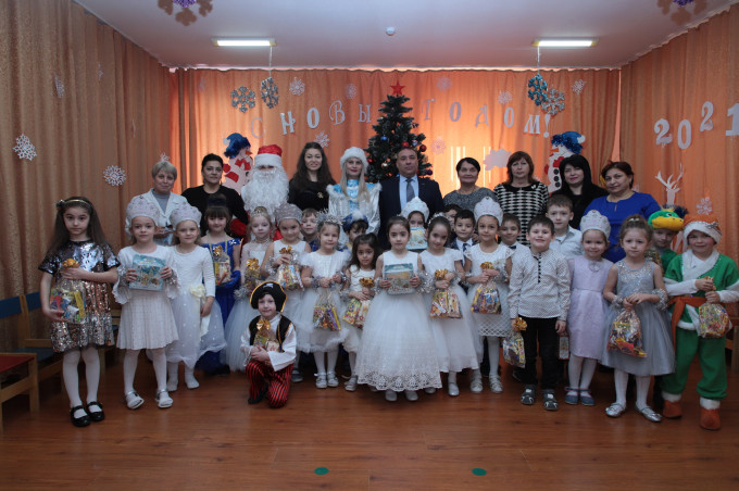 В МБДОУ Детский сад №24 прошел новогодний утренник.