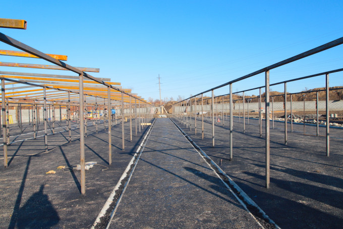 Глава АМС Тамерлан Фарниев проинспектировал строительство приюта для животных