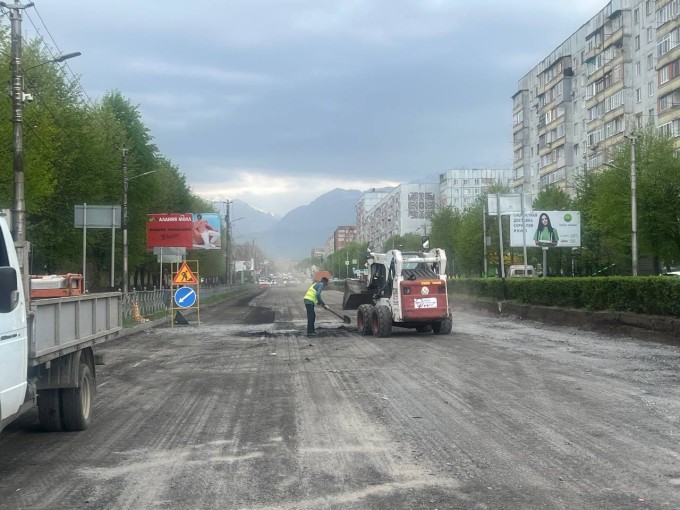 Приступили к ремонту проспекта Доватора.